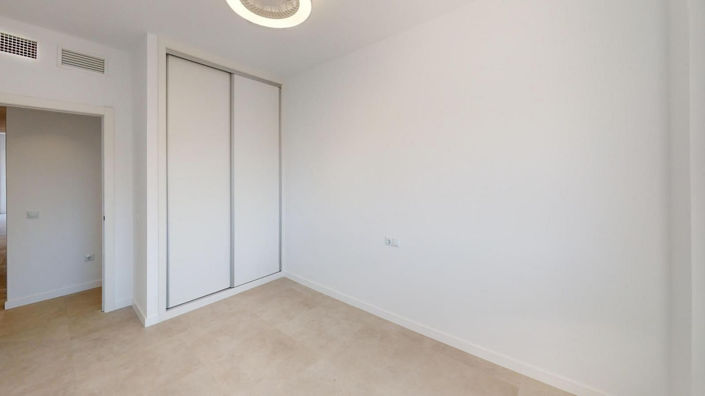 Image No.30-3 Bed Apartment for sale