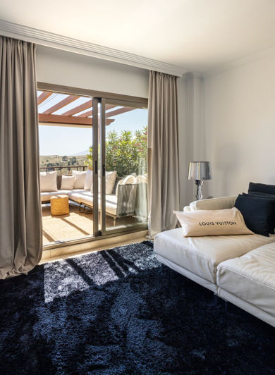 Image No.10-2 Bed Apartment for sale