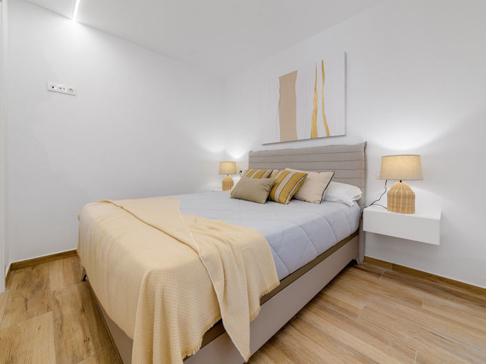 Image No.11-3 Bed Apartment for sale