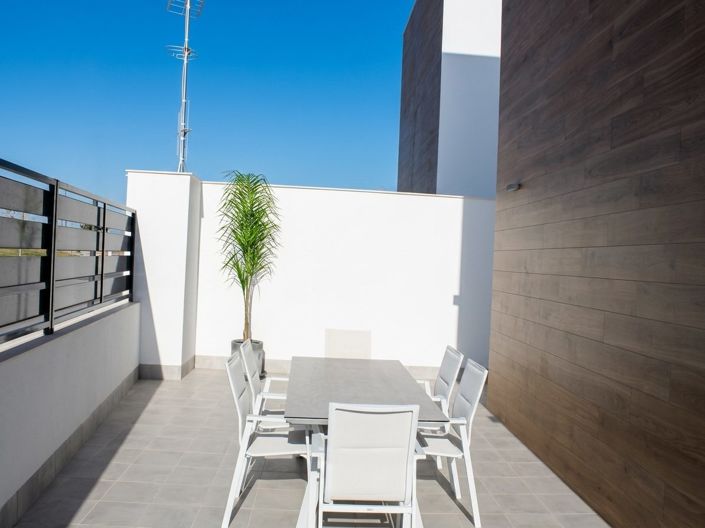 Image No.25-3 Bed Villa for sale