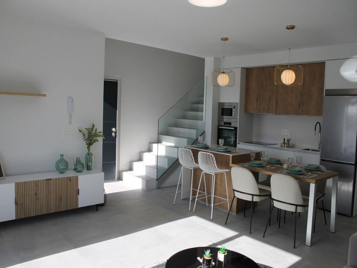 Image No.9-3 Bed House for sale