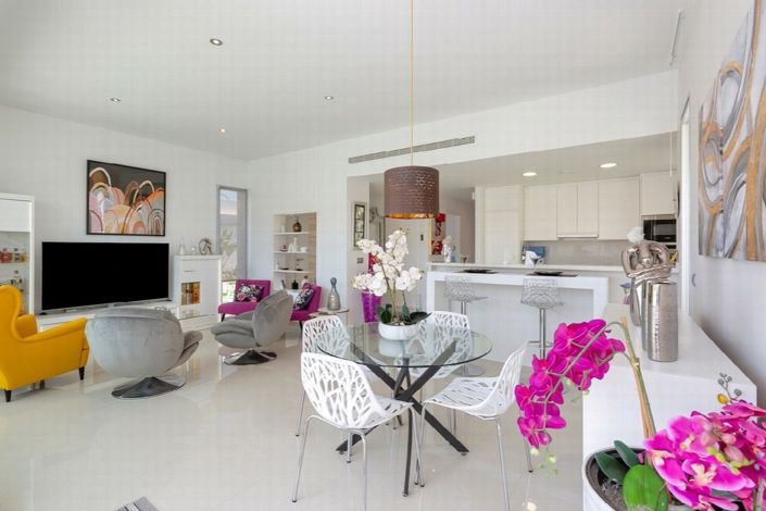 Image No.13-3 Bed Villa for sale