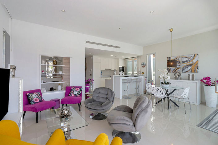 Image No.14-3 Bed House for sale