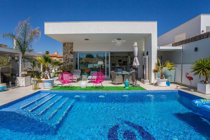 Image No.3-3 Bed Villa for sale