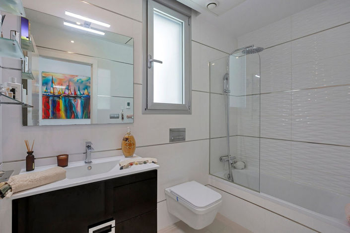 Image No.31-3 Bed House for sale