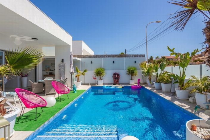 Image No.5-3 Bed Villa for sale