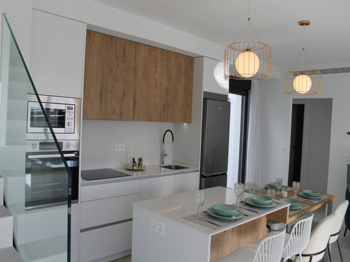 Image No.6-3 Bed House for sale