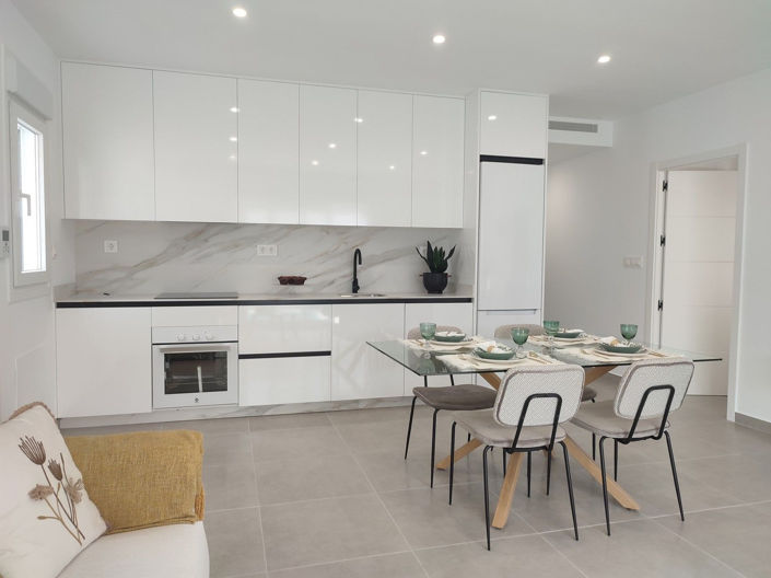 Image No.4-3 Bed House for sale