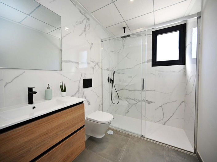 Image No.7-2 Bed House for sale