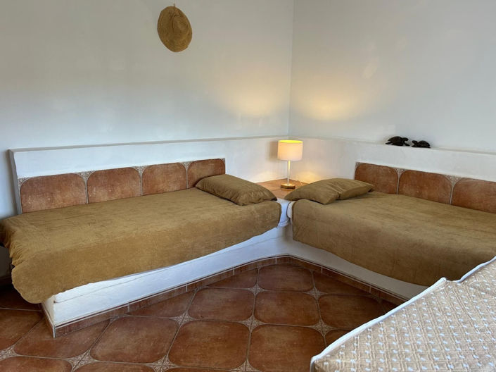 Image No.13-2 Bed House for sale