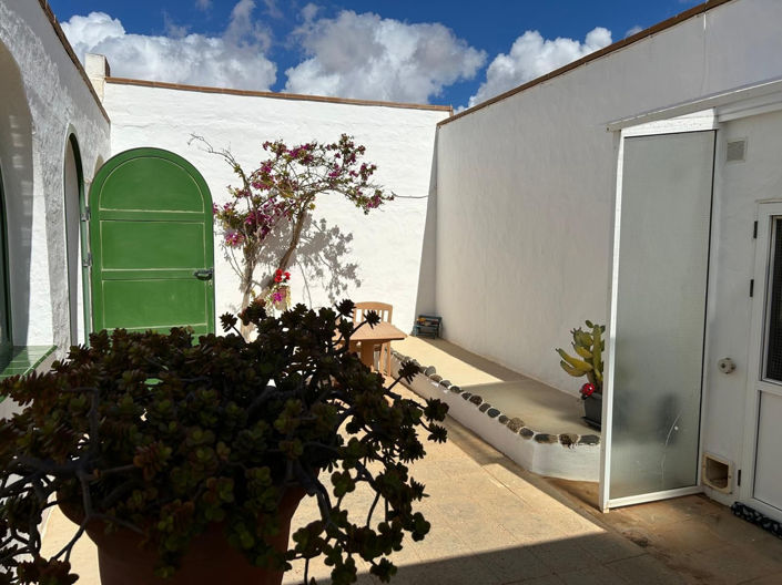 Image No.34-2 Bed House for sale