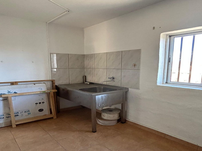 Image No.41-2 Bed House for sale