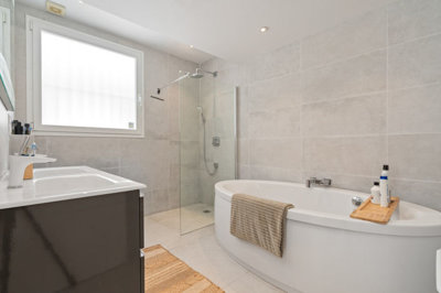 14-d70dc3102c00d7be0e872dfe1c1f86d7