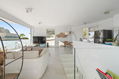 9-467d0cee5b725f3ef65f102a0c2e69c0