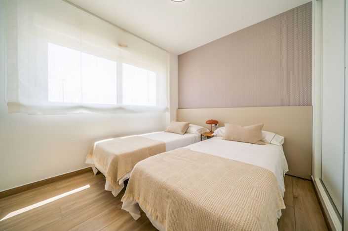 Image No.22-2 Bed Bungalow for sale