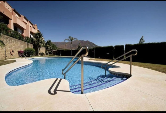 Image No.13-3 Bed House for sale