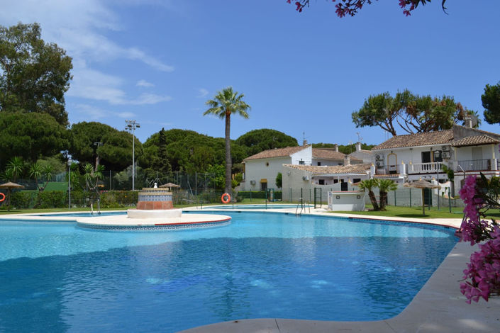 Image No.1-2 Bed House for sale