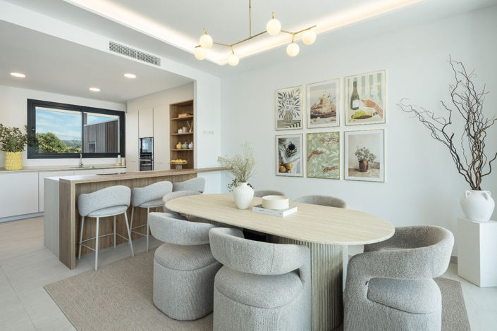 Image No.26-4 Bed Townhouse for sale