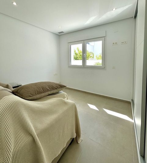 Image No.19-3 Bed Bungalow for sale