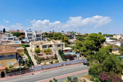 1 - Los Balcones, House