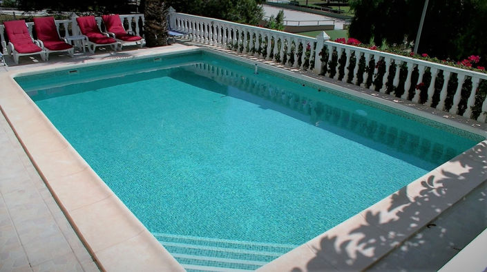 Image No.2-8 Bed House for sale