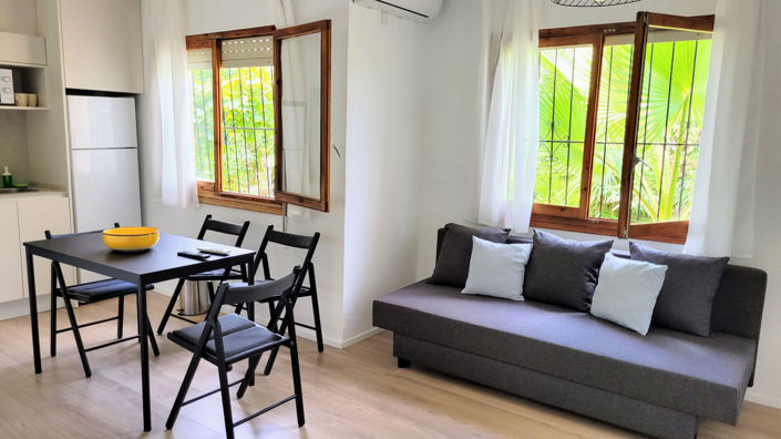 Image No.25-8 Bed House for sale