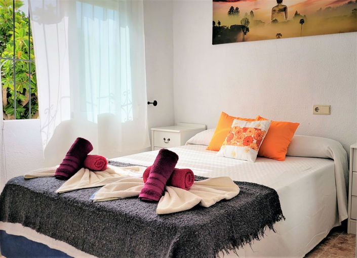 Image No.41-8 Bed House for sale