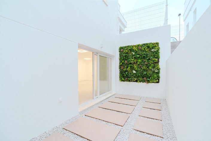 Image No.37-3 Bed Bungalow for sale