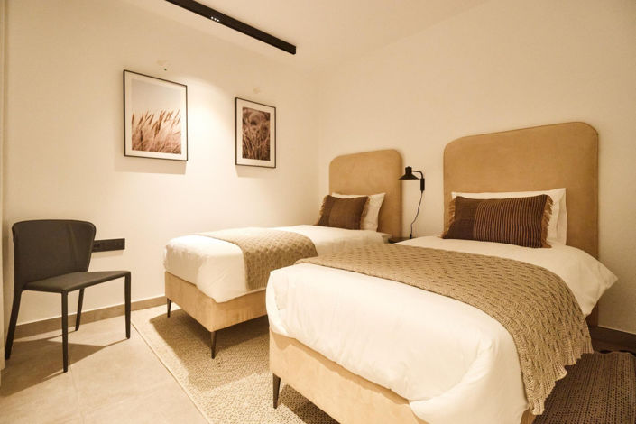 Image No.31-2 Bed Property for sale