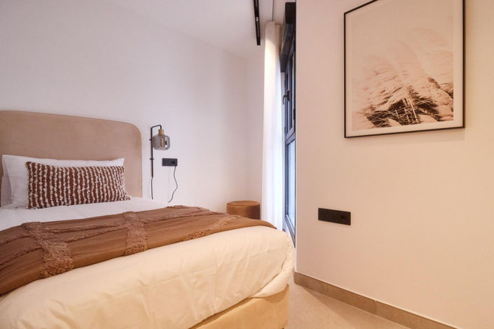 Image No.34-2 Bed Property for sale