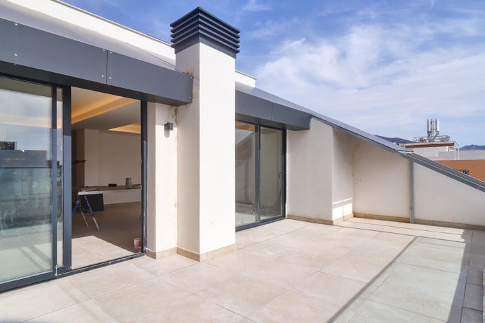 Image No.48-3 Bed Property for sale