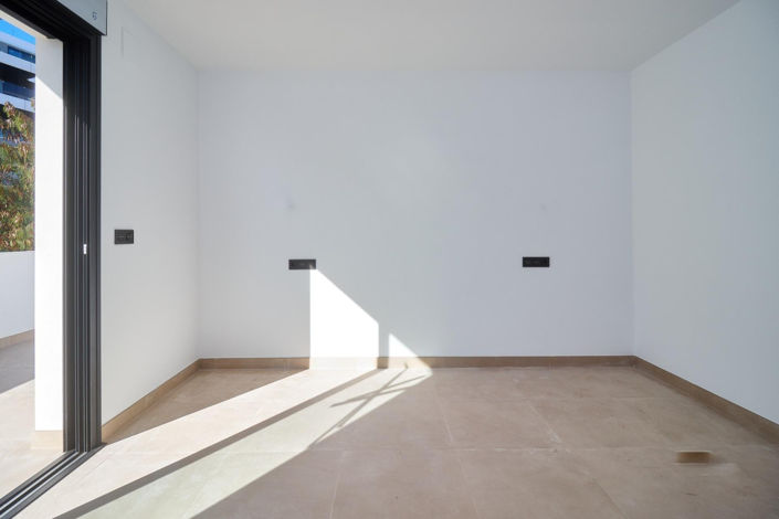 Image No.20-4 Bed Villa for sale