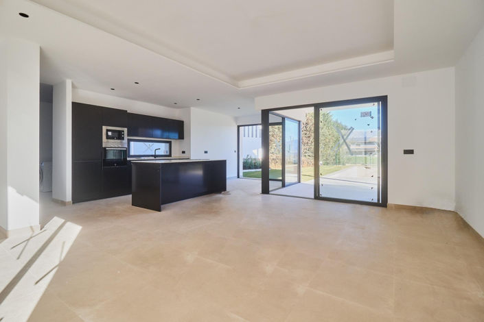 Image No.30-4 Bed Villa for sale