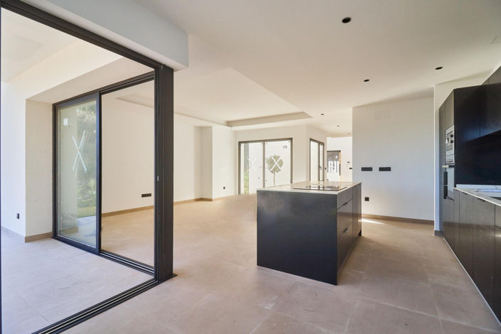 Image No.43-4 Bed Villa for sale