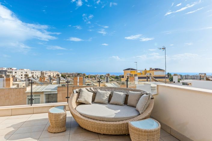 Image No.40-4 Bed Villa for sale