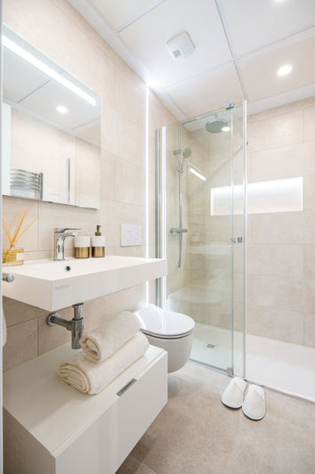 Image No.9-2 Bed Property for sale