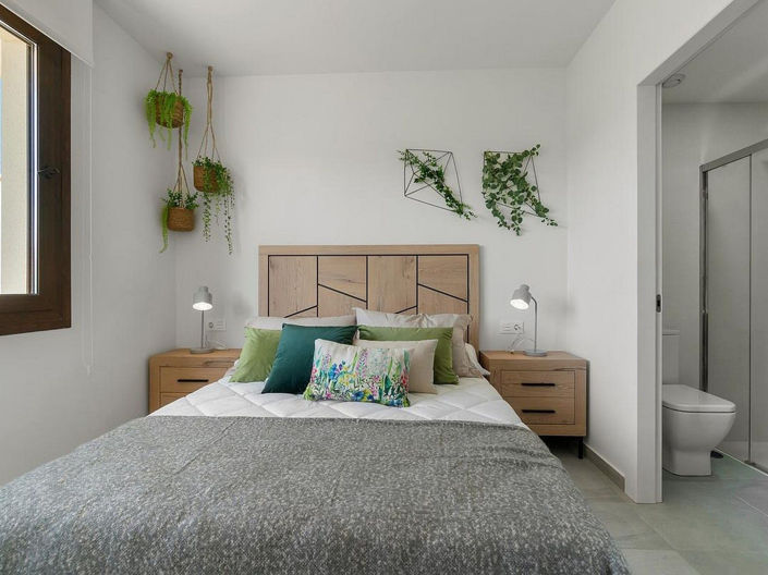 Image No.10-2 Bed Apartment for sale