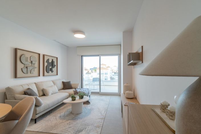 Image No.17-3 Bed Apartment for sale