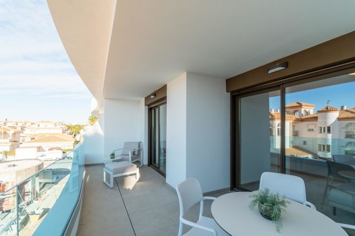 Image No.22-3 Bed Apartment for sale