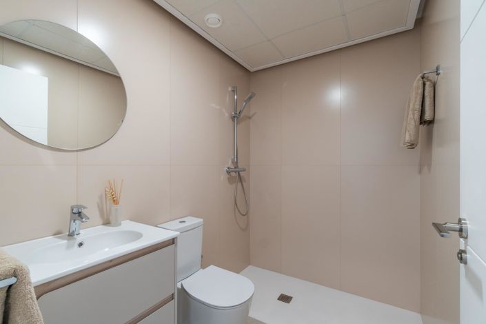 Image No.26-3 Bed Apartment for sale