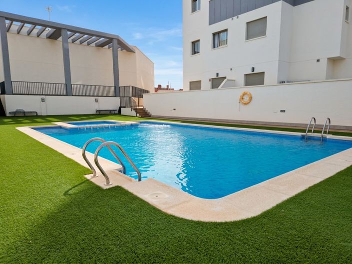 Image No.16-3 Bed Apartment for sale