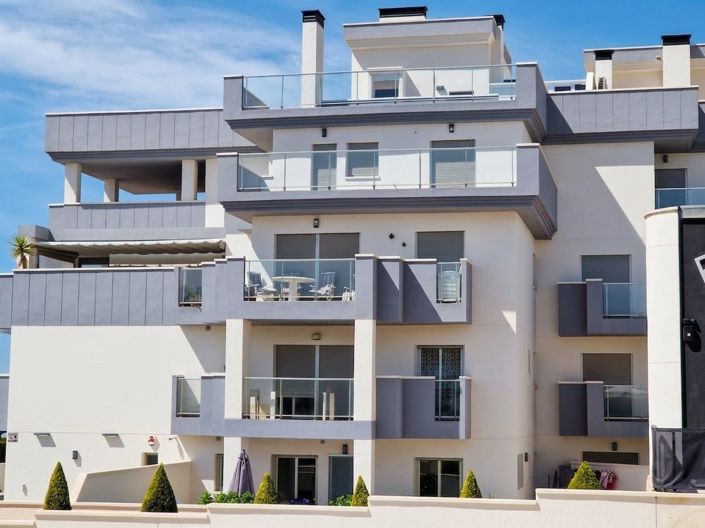 Image No.6-3 Bed Apartment for sale