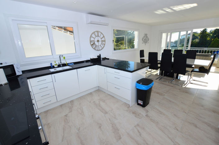 Image No.13-6 Bed House for sale