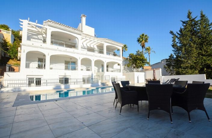 Image No.2-6 Bed Villa for sale