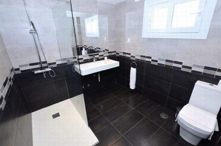 Image No.24-6 Bed Villa for sale