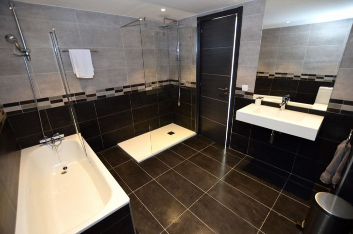 Image No.26-6 Bed House for sale