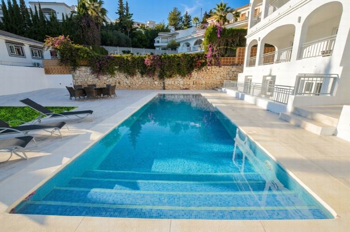 Image No.3-6 Bed Villa for sale
