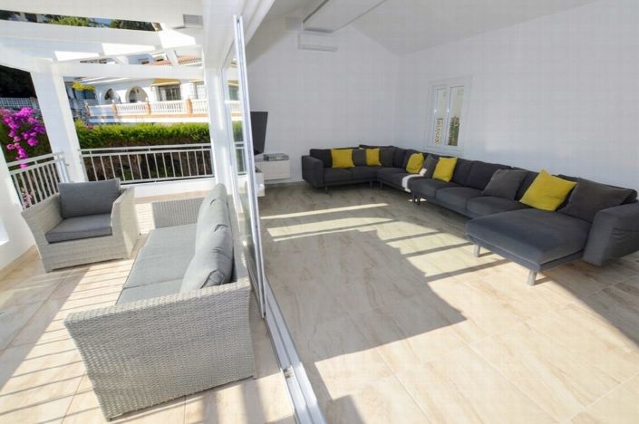 Image No.7-6 Bed Villa for sale