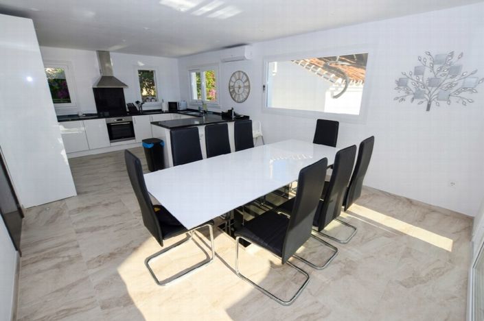 Image No.14-6 Bed Villa for sale