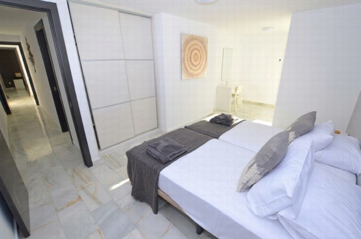 Image No.29-6 Bed Villa for sale